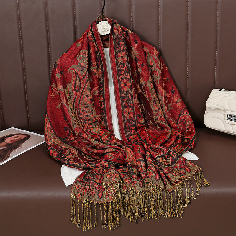 Elegant Stole with Jacquard Pattern