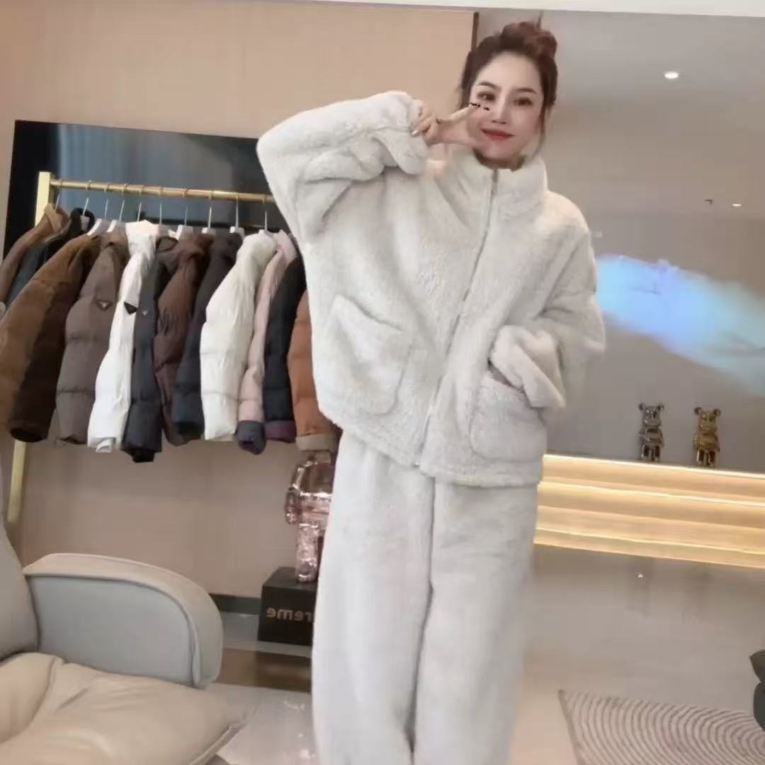 Women's house suit with zipper and stand-up collar