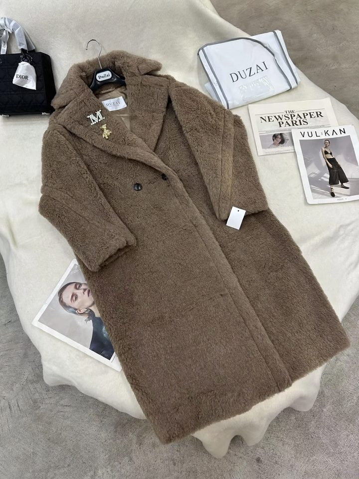 Long teddy coat made of wool and alpaca wool