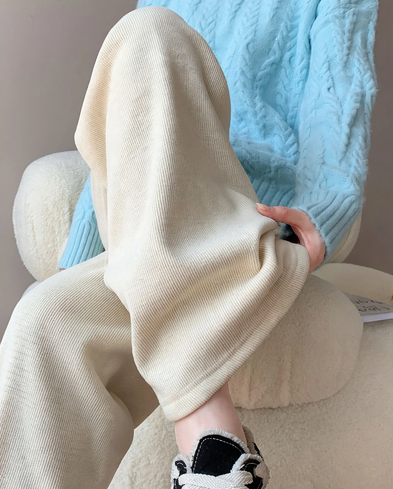 Fleece-lined corduroy wide-leg pants in Korean style