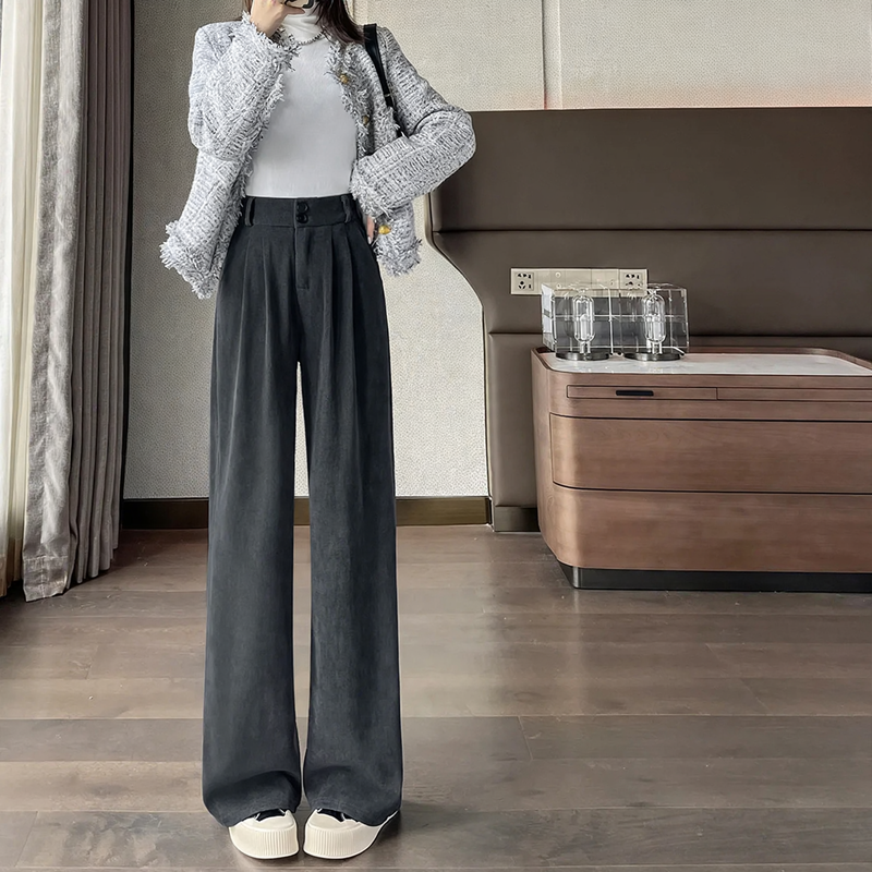 Padded women's cord trousers in straight fit
