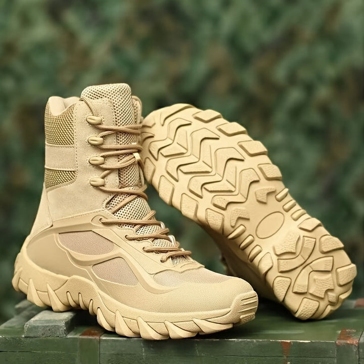 Lightweight outdoor boots for men, military style