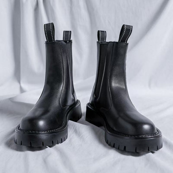 Men's Chelsea boots in British style
