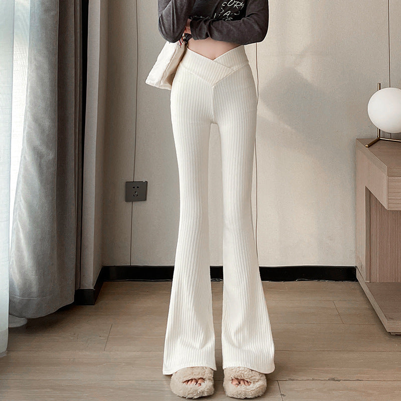 Elastic women's corduroy pants with high waist and flared legs