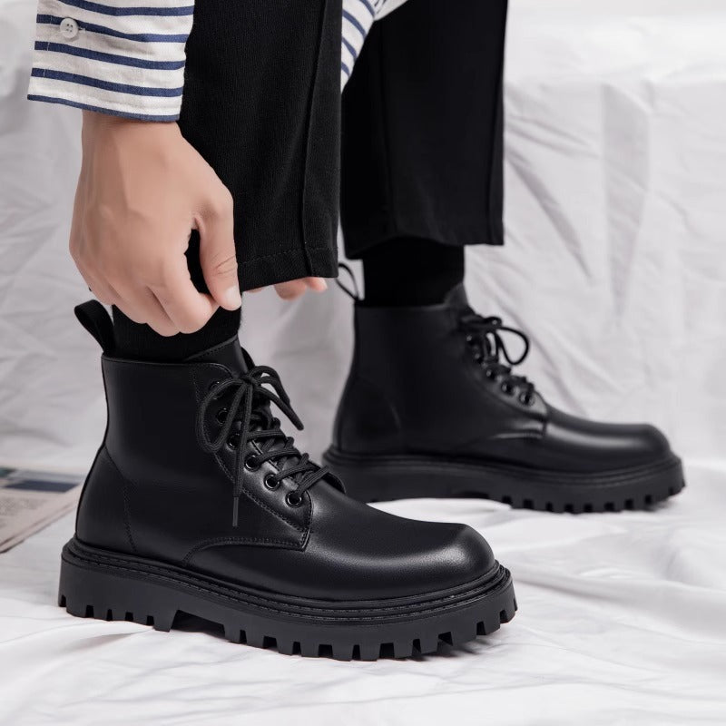 Classic men's Chelsea ankle boots in black