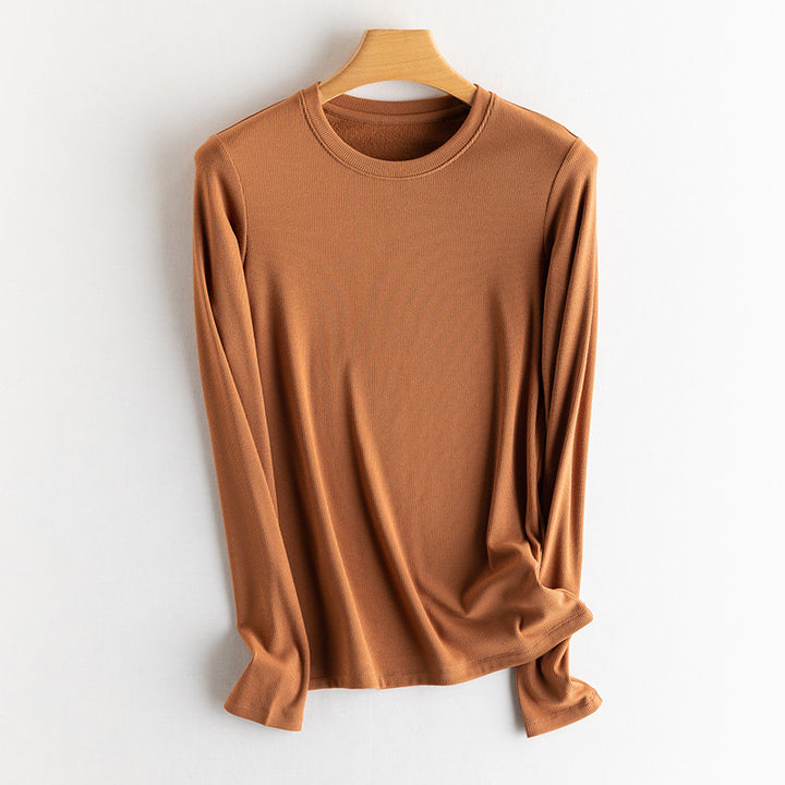 Warm knit sweater with silk content and inner lining
