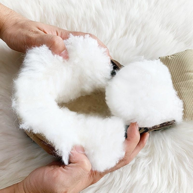Fleece-lined men's winter boots made of lambskin