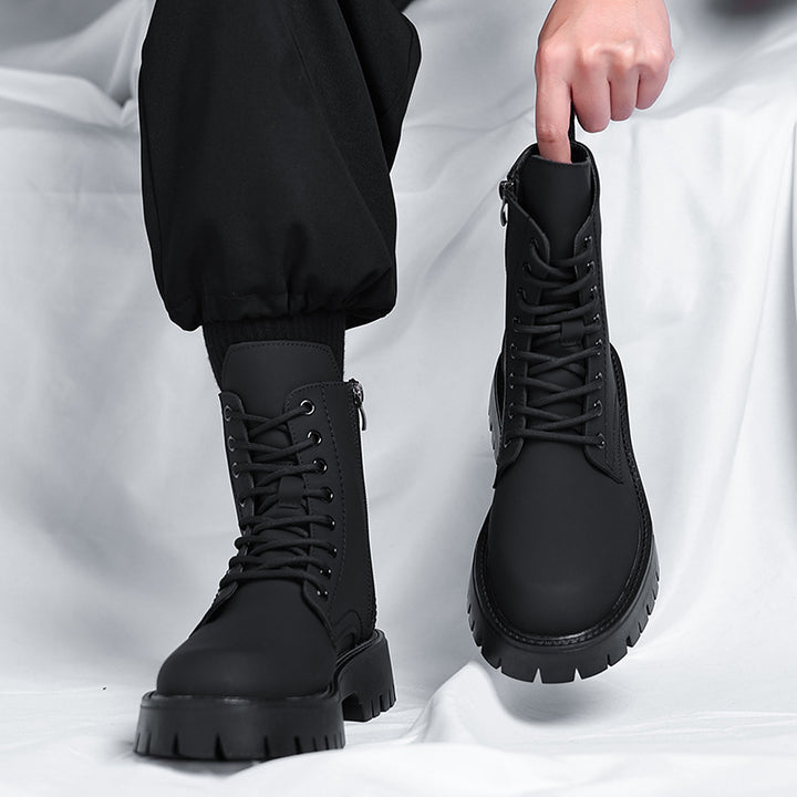 Elegant men's ankle boots made of soft material