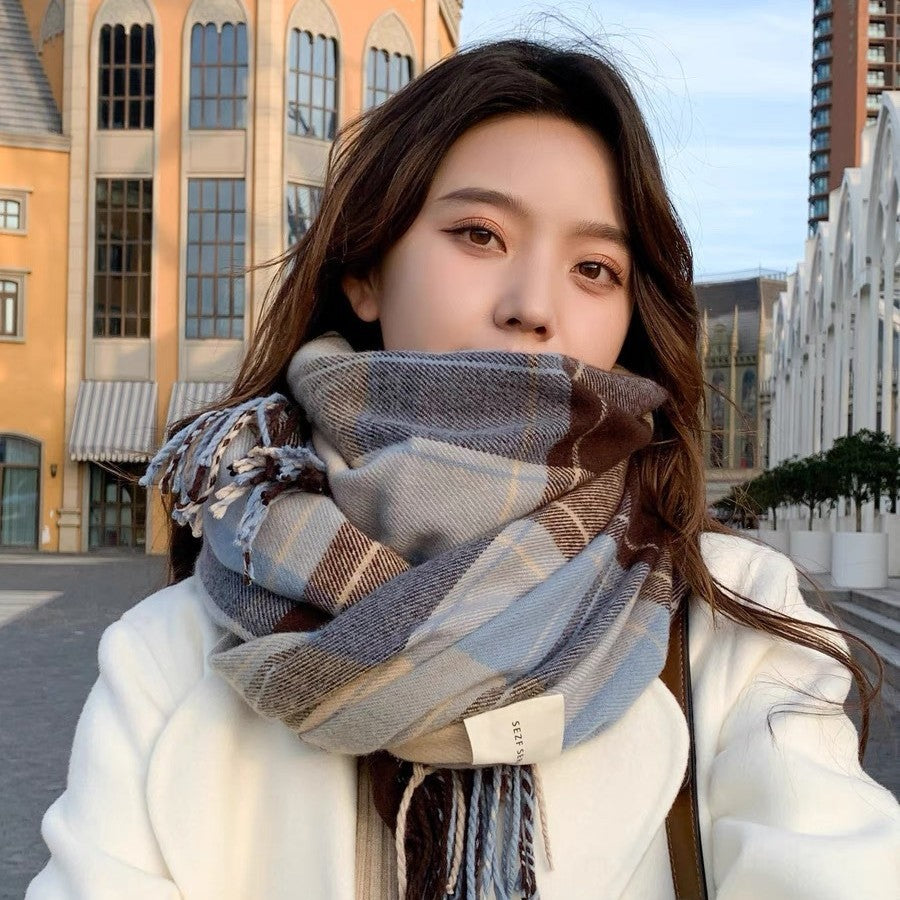 Checked scarf in cashmere look with fringes, 50x190 cm