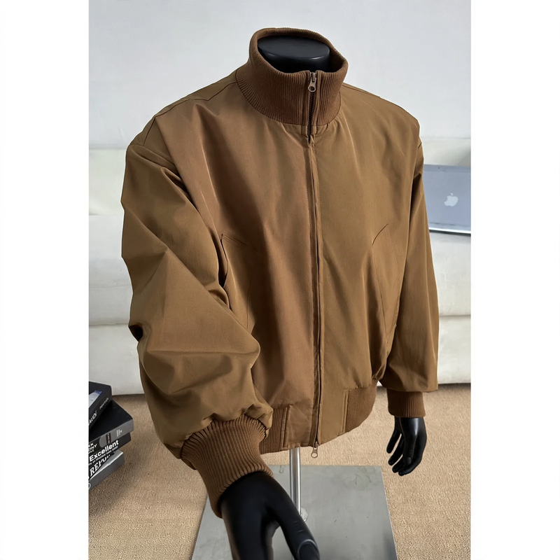 Men's aviator-style down jacket, 90% white duck down