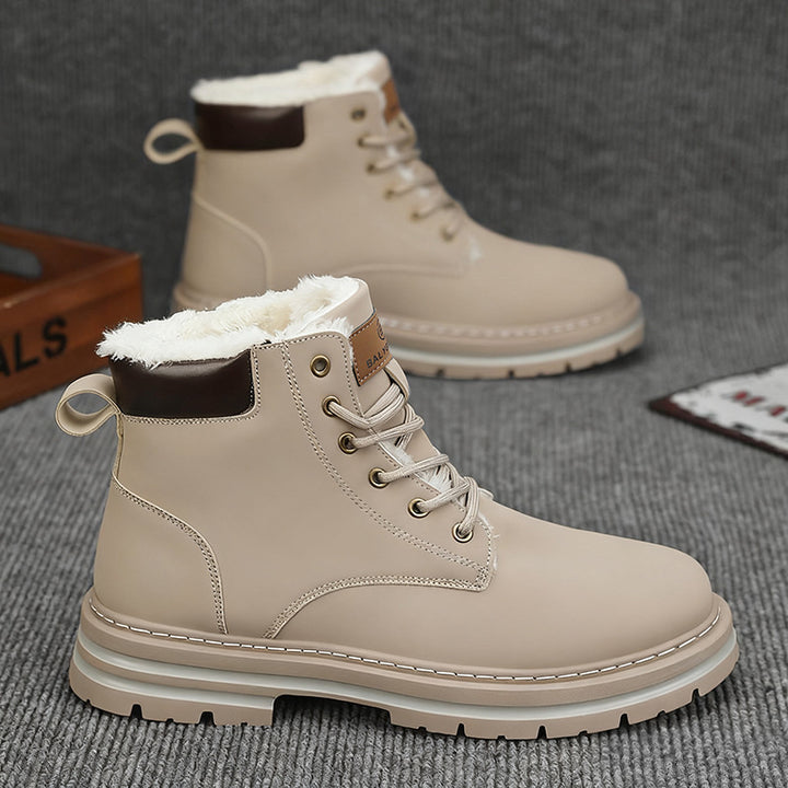 Padded men's winter boots, mid-high shaft, warm