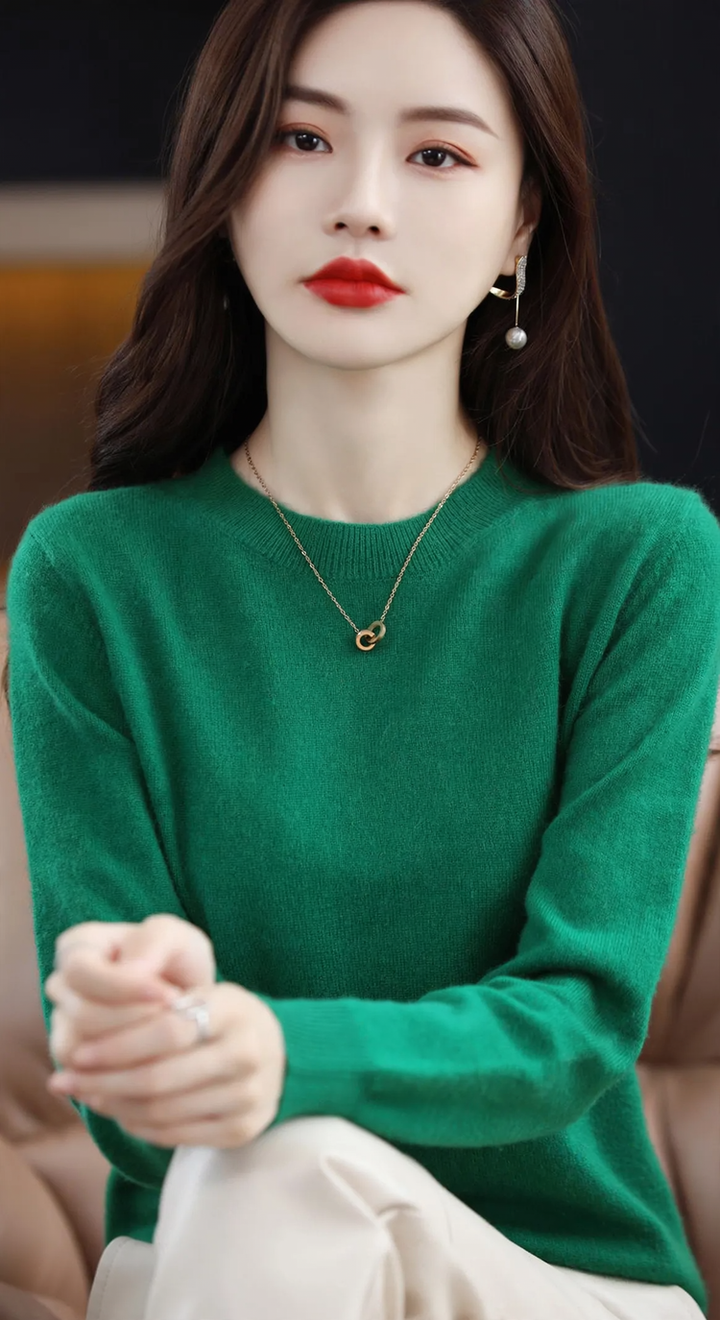 Women's turtleneck sweater, slim fit