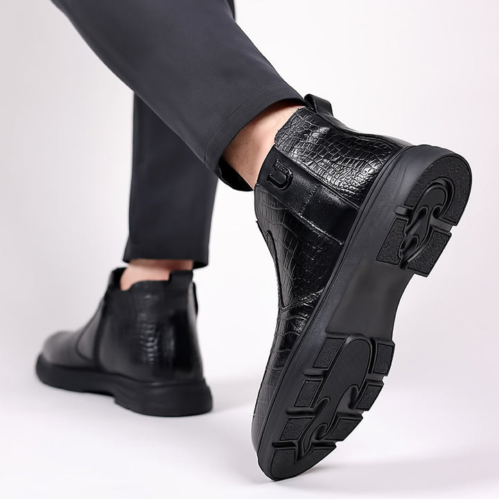 Elegant men's leather boots, lined