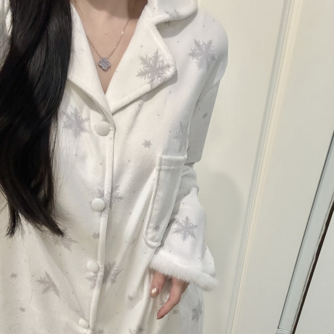 Women's pajamas made of island fleece, winter edition