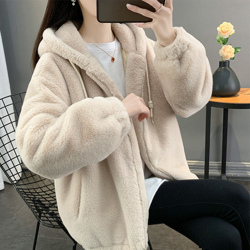 Women's lamb fleece coat with hood, mid-length