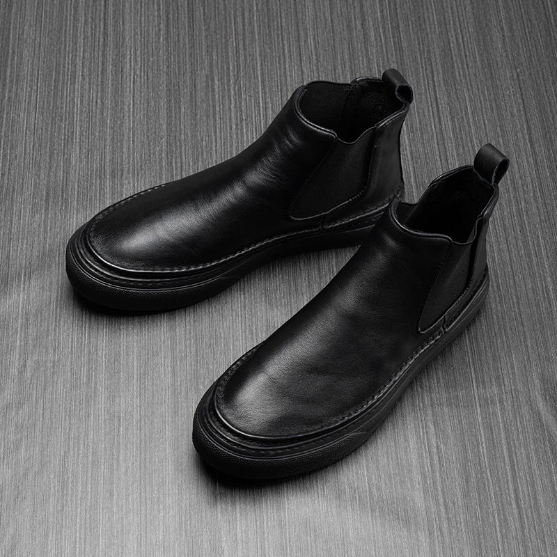 Men's boots made of full-grain leather, lined