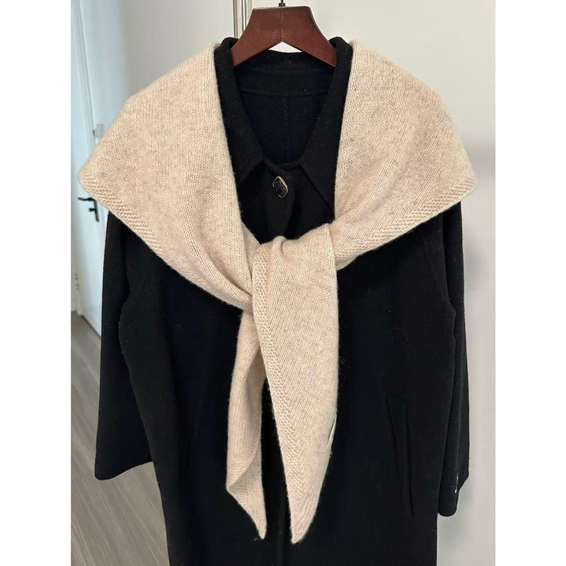 Triangle scarf made of wool and cashmere