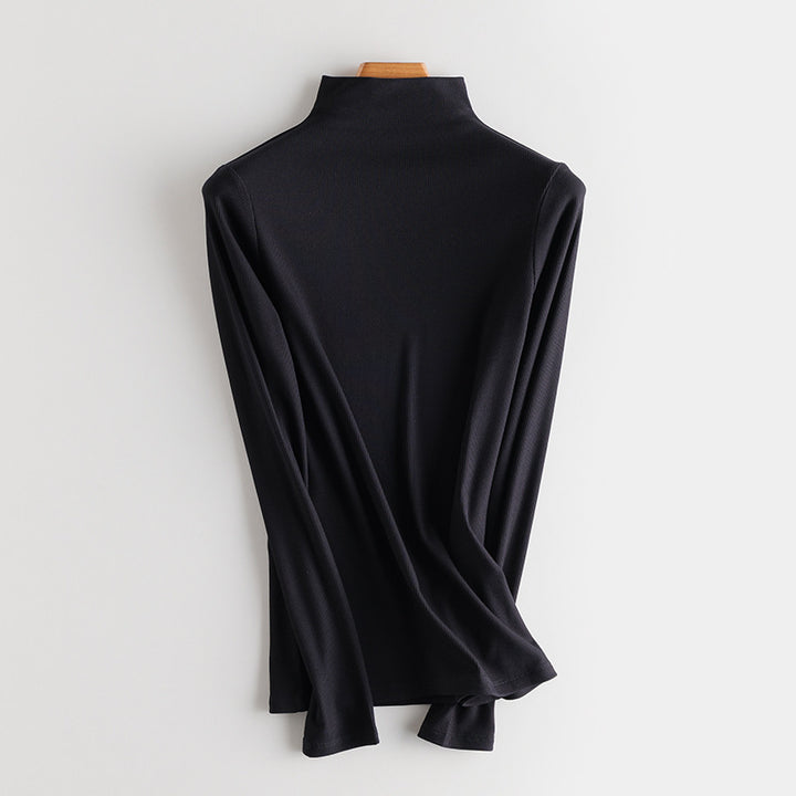 Warm knit sweater with silk content and inner lining