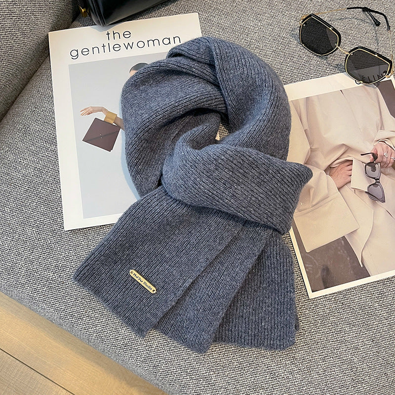 Knitted scarf made of pure wool, 162x33 cm