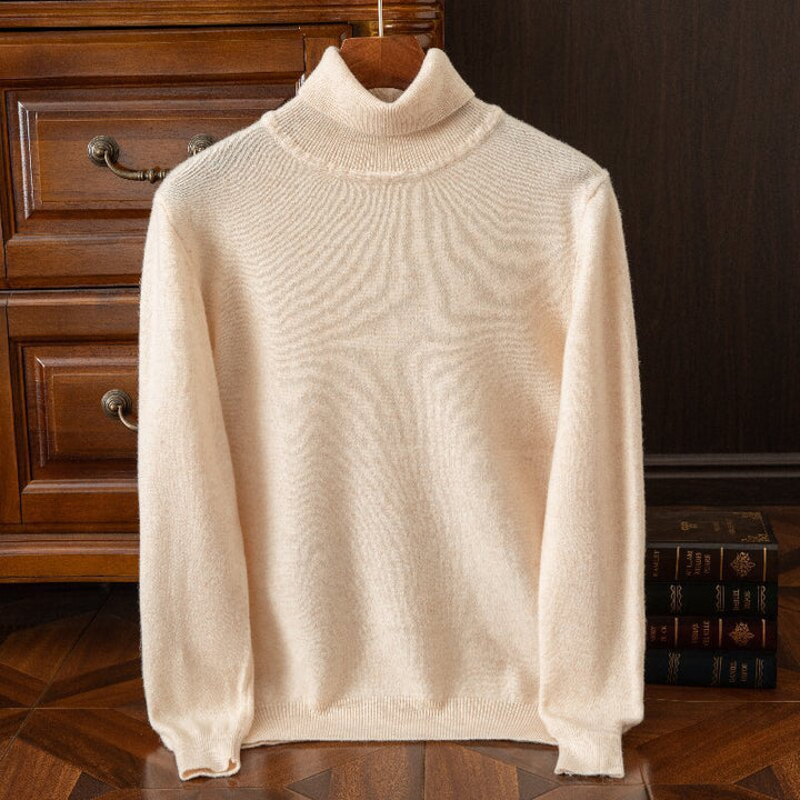 Classic, thick men's wool sweater