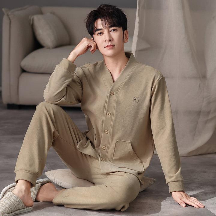Warmer men's house suit made of thermostat fabric