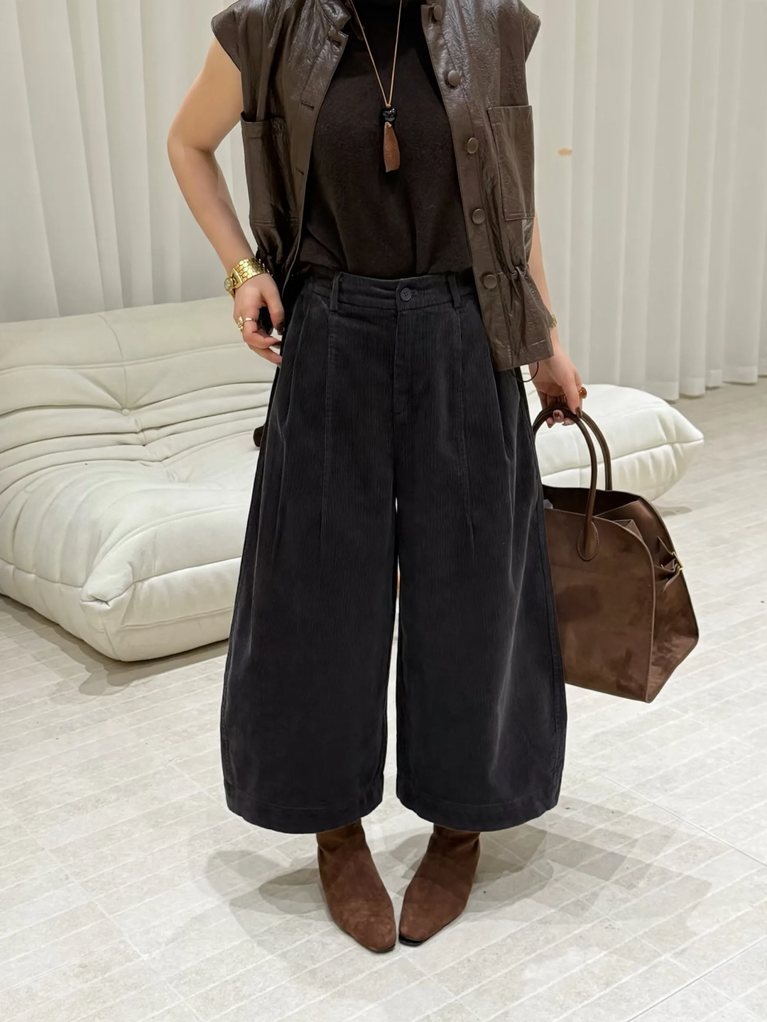 Cord trousers with wide leg, high waist, autumn/winter
