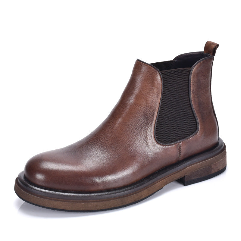 High-quality men's Chelsea boots made of leather