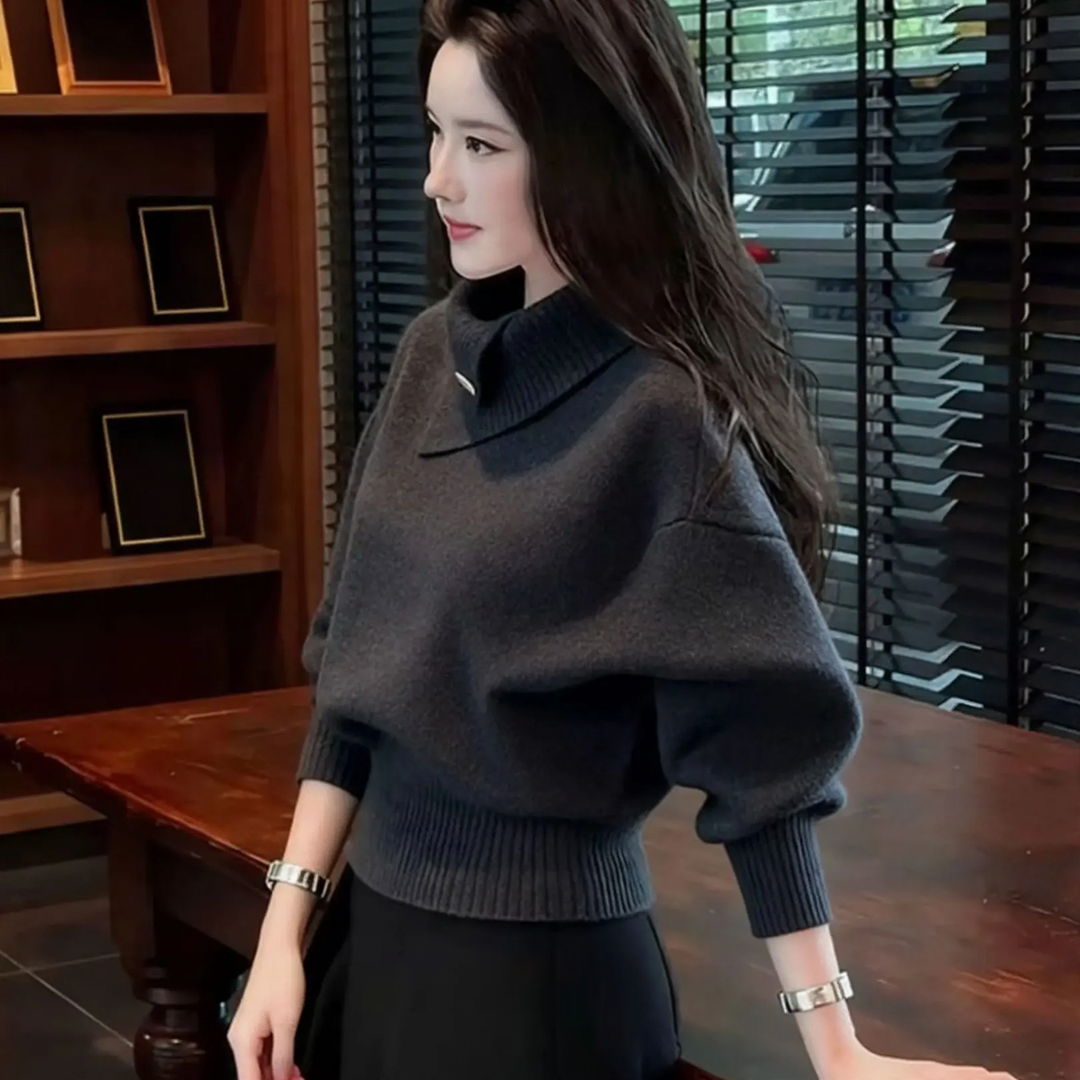 Casual turtleneck knitted sweater