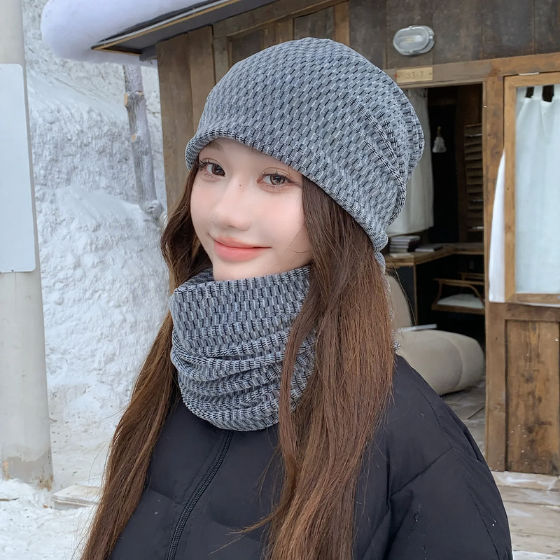 Double-layered hat and scarf set for winter