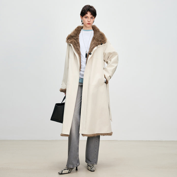 Long women's parka with rabbit fur lining