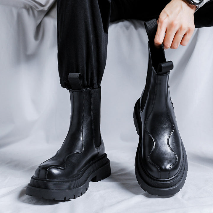 Stylish men's Chelsea boots in British style