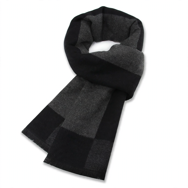 Checked scarf made of wool blend fabric