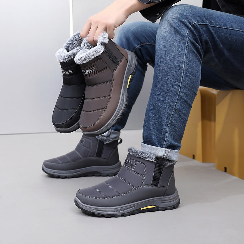 Padded men's winter boots, mid-height shaft