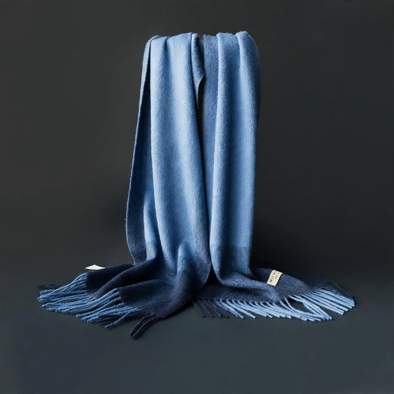 Men's scarf made of 100% wool