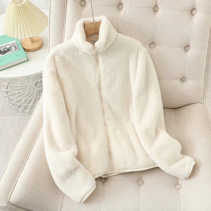Amarae | Light and comfortable: a jacket for women for everyday use