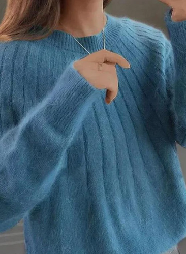 Amarae | Fluffy Cashmere Knit Sweater