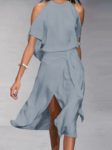 Chic und Stil | Elegant Dress with Stylish Shoulder Cutouts