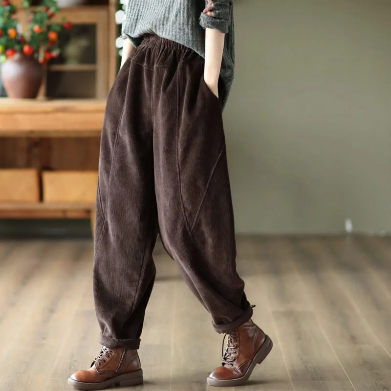 Women's corduroy pants, carrot shape, lined