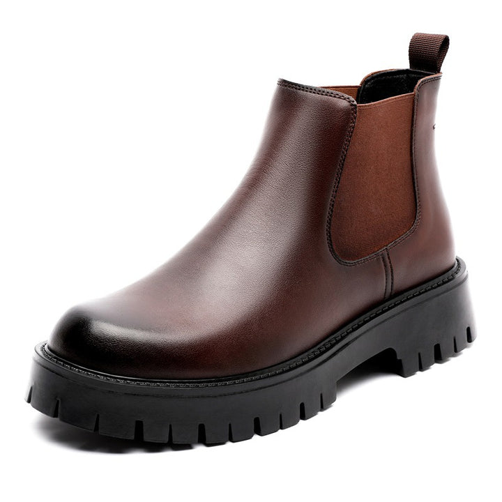 Warm men's Chelsea boots made of leather