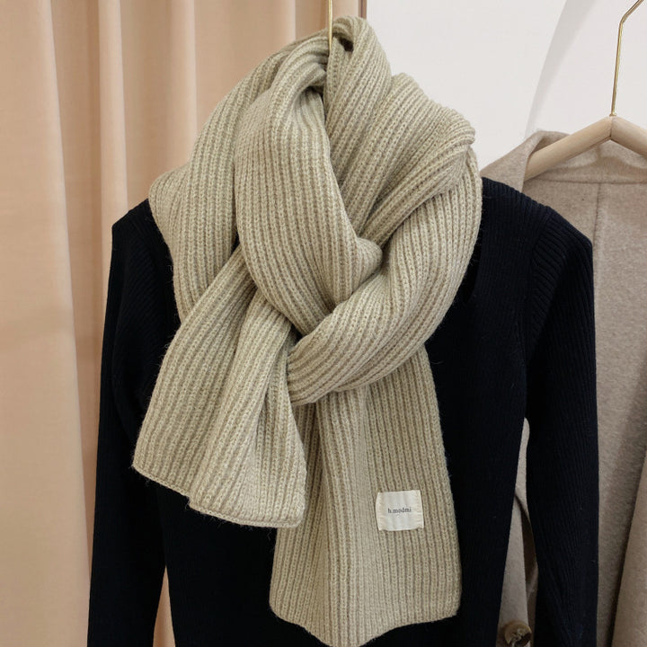 Warmer knitted scarf for women, versatile and fashionable