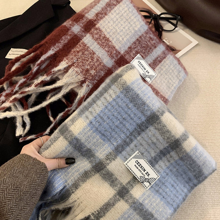 Checkered scarf, soft and warming, 190 cm
