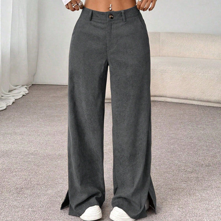 Retro corduroy trousers with straight leg