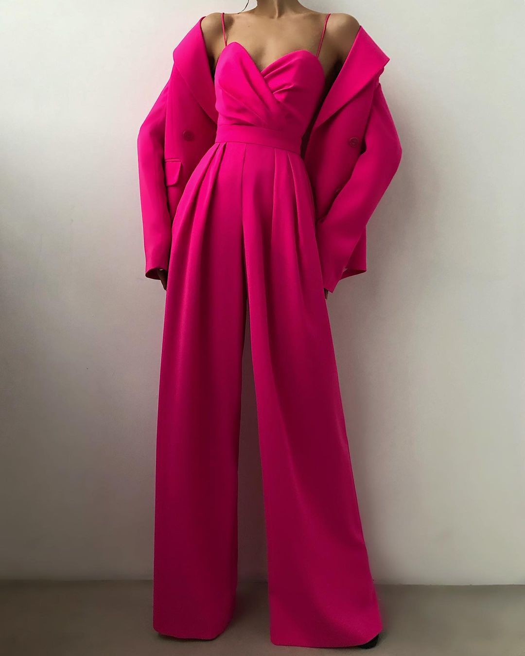 Lune London | Women's Elegant Flowing Jumpsuit with Spaghetti Straps for Festive Occasions
