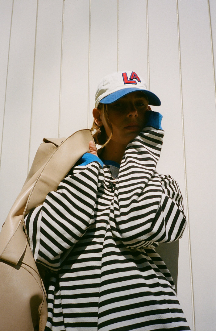 Lune London | Casual Striped Sweatshirt with Contrasting Accents for Women