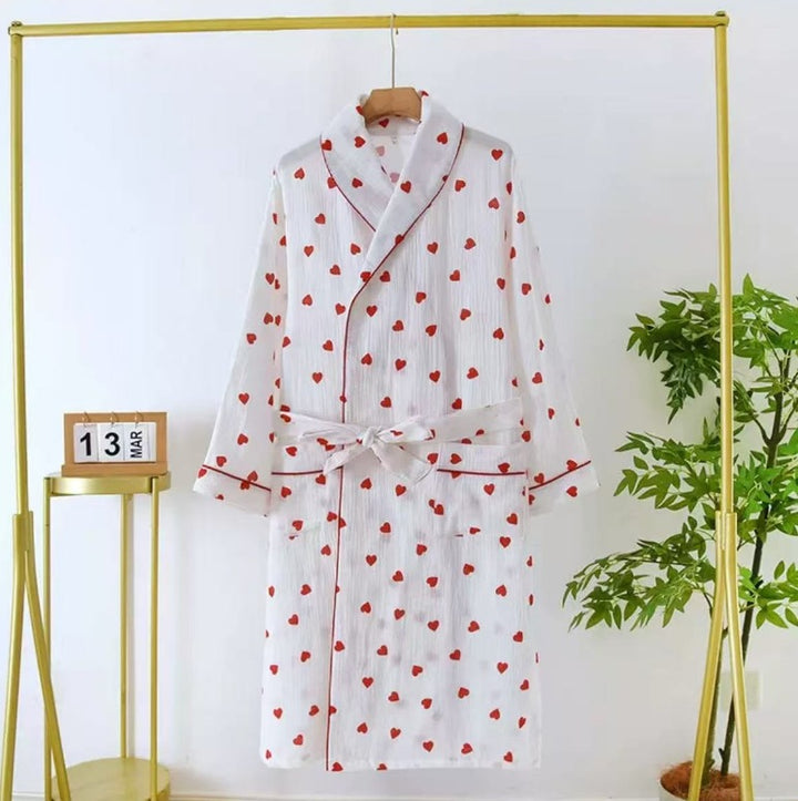 Women's cotton pajamas with heart pattern