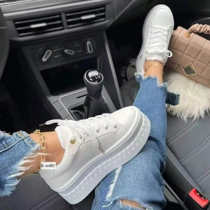 Lune London | Lighter casual sneakers for women