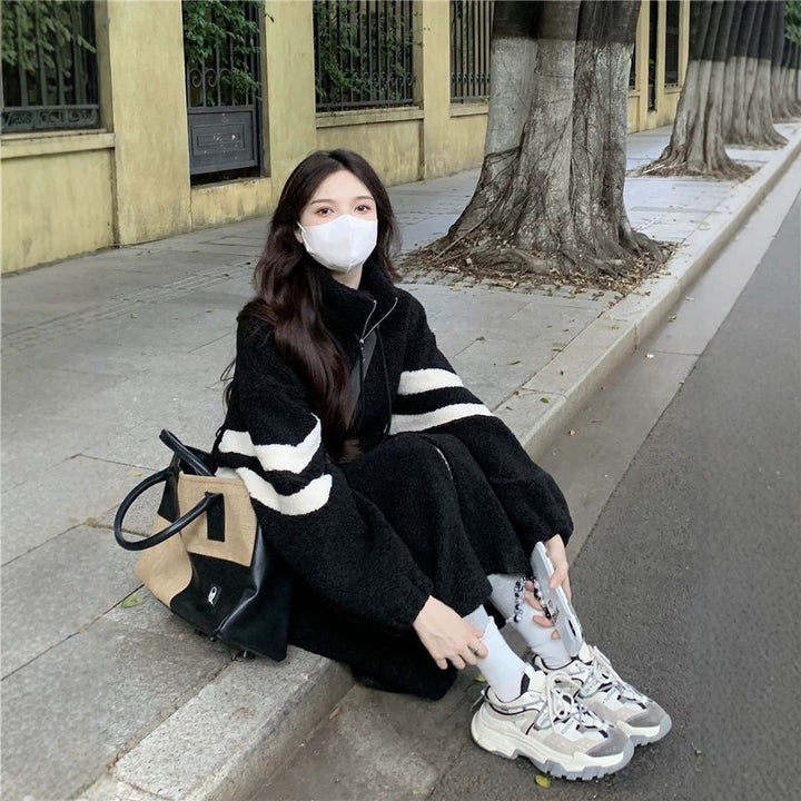 Women's coat, mid-length, lambswool imitation details