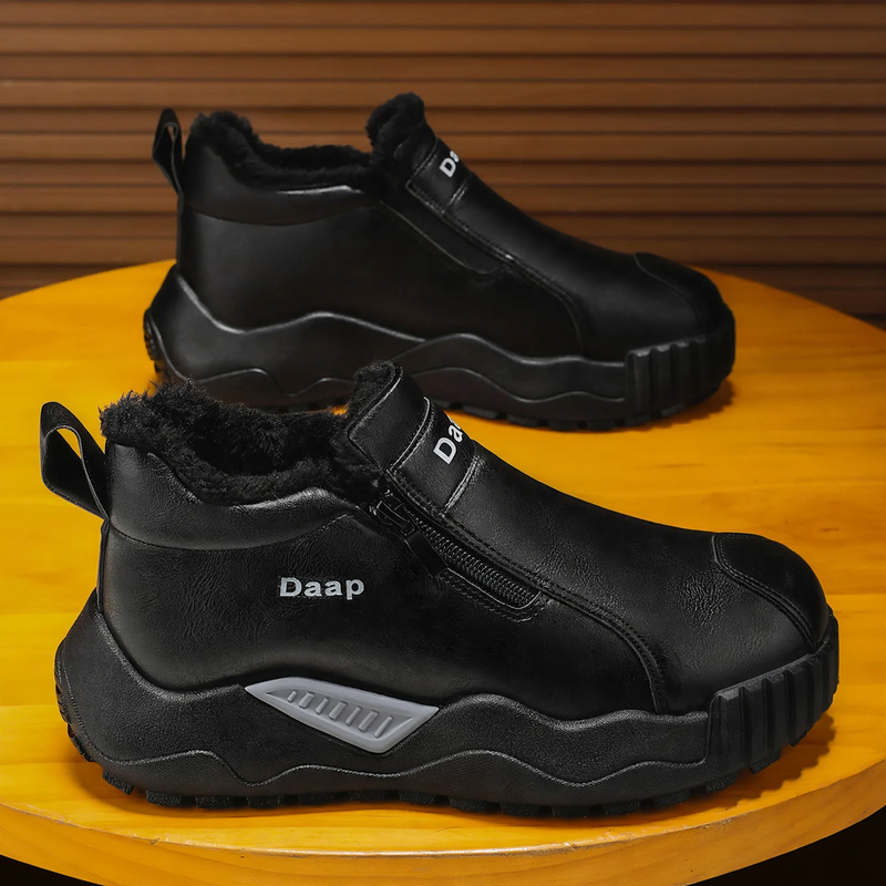 Insulated men's winter boots with non-slip sole