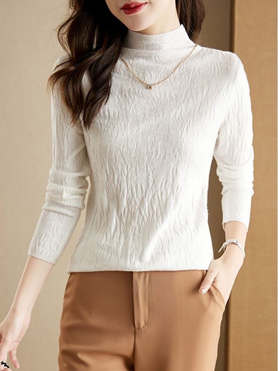 Women's wool sweater with stand-up collar, textured