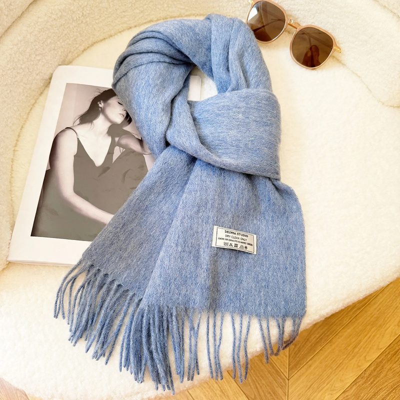Wool scarf made of 100% wool with fringes, 180x30cm